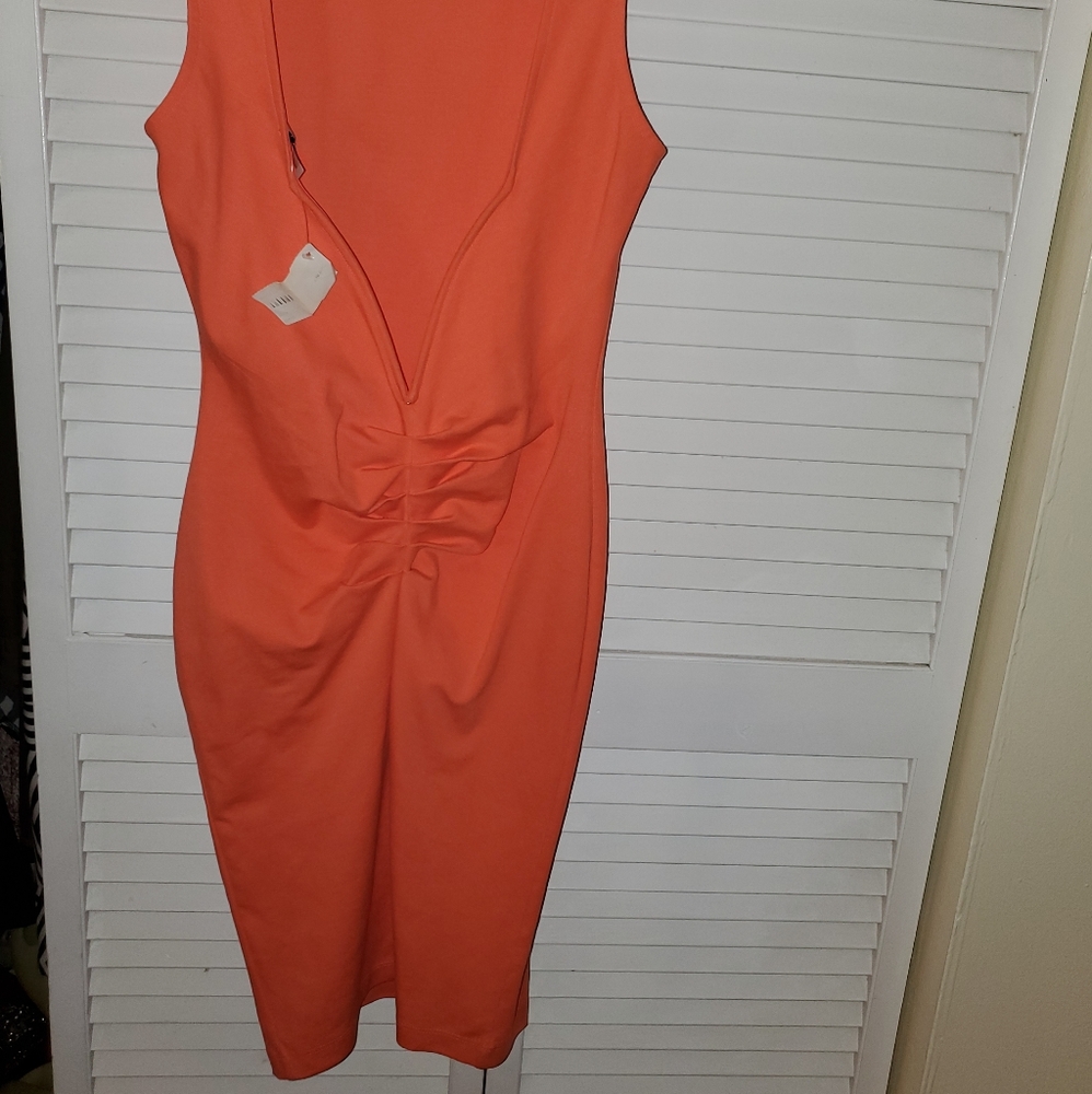Dress - Picture 2 of 3